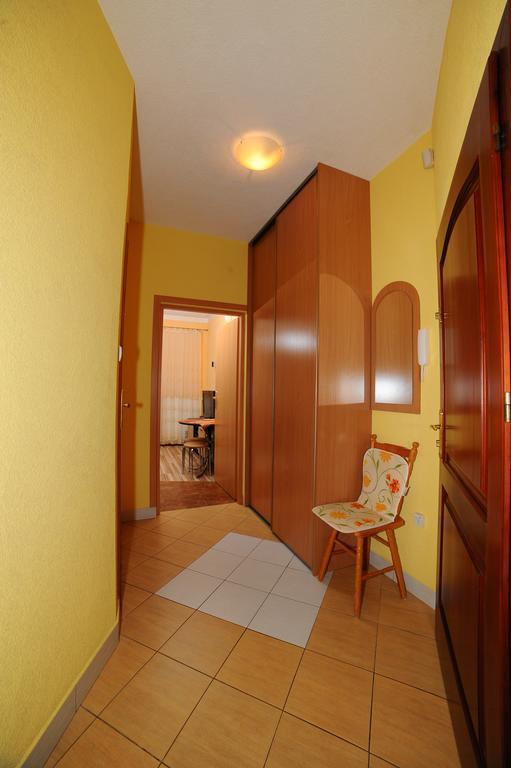 Apartamenty W Jantar - Lilasun シクラルスカ・ポレンバ 部屋 写真