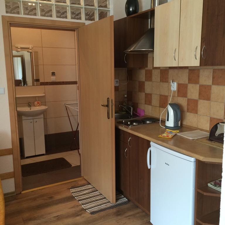 Apartamenty W Jantar - Lilasun シクラルスカ・ポレンバ 部屋 写真